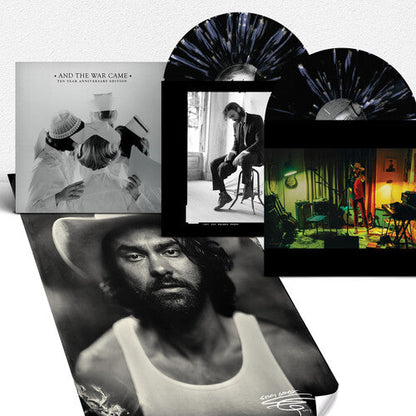 Shakey Graves - And the War Came: 10 Year Anniversary Edition (Colored Vinyl, Limited Edition, Indie Exclusive, Gatefold LP Jacket, Anniversary Edition) (2 Lp's) |