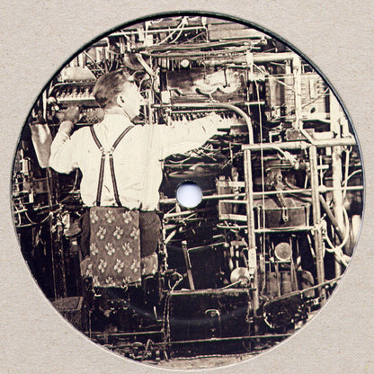 Ipman - Persistent Dread / Signal Motion | Near Mint (NM) Good Plus (G+) - TECHNO / USED *NEAR MINT*