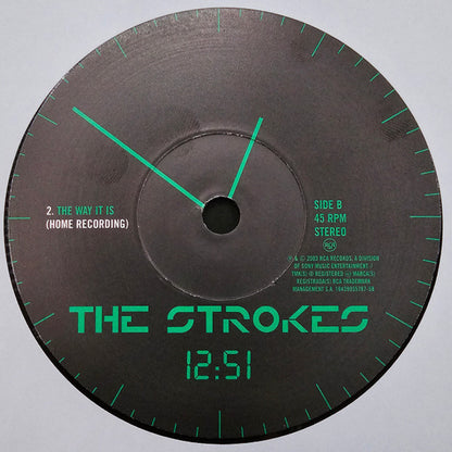 The Singles (06.25.2001-09.06.2006) - Volume 01 | Mint (M) Mint (M)