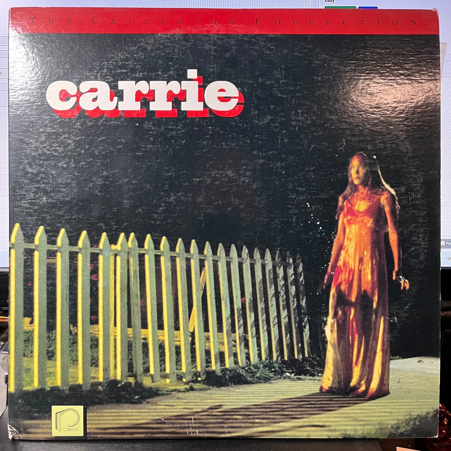 CARRIE (LASER DISC MOVIE) | - USED *NEAR MINT*
