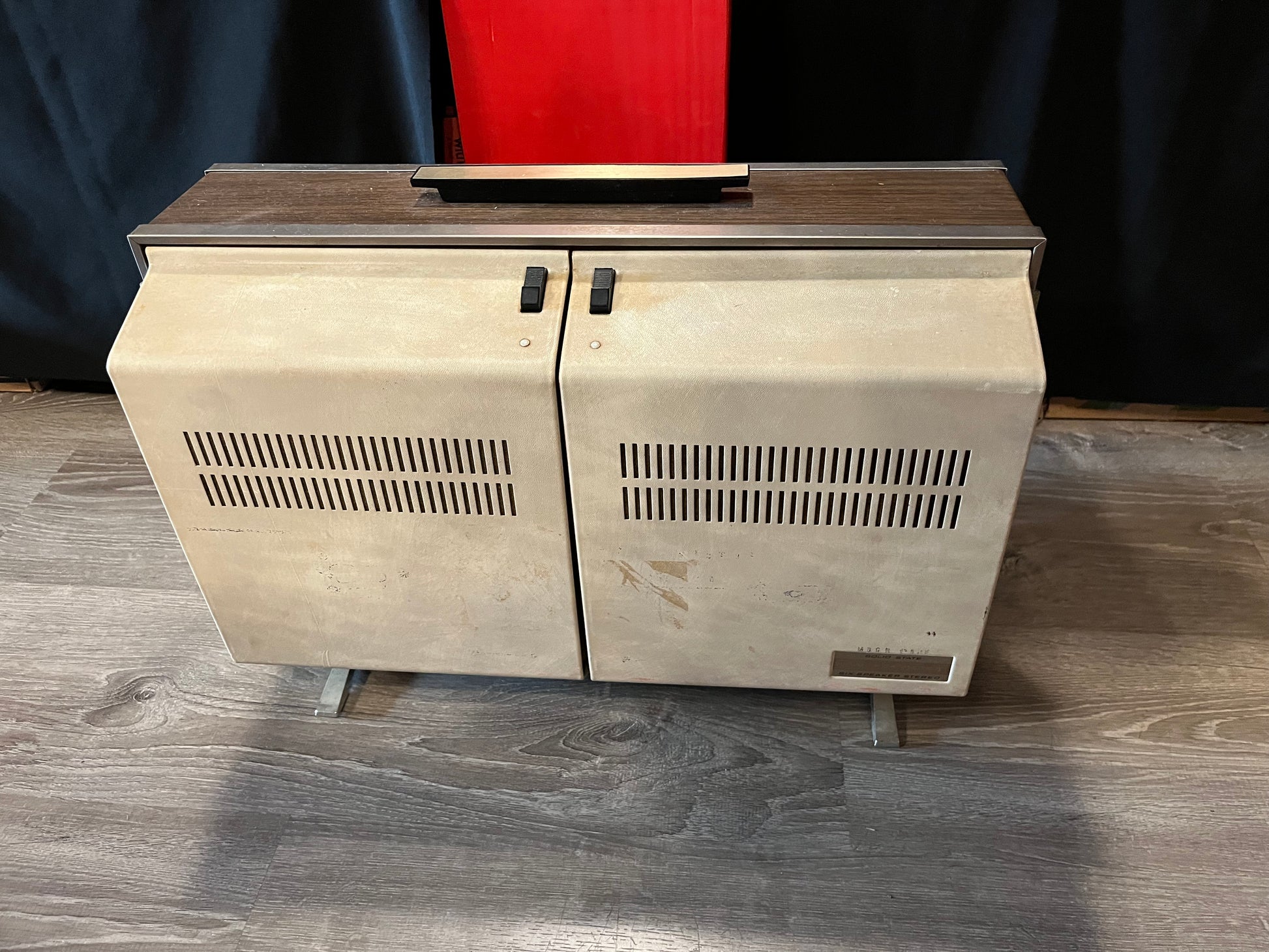 RCA Camden Rockers - Portable Turntable Flip-Down Stereo System (Built In Speakers) | - USED *TESTED*