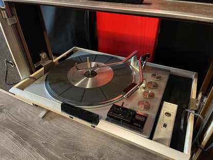 RCA Camden Rockers - Portable Turntable Flip-Down Stereo System (Built In Speakers) | - USED *TESTED*