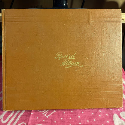 7" - Record Album Book (10-Holder) | Very Good Plus (VG+) - USED *VERY GOOD+*