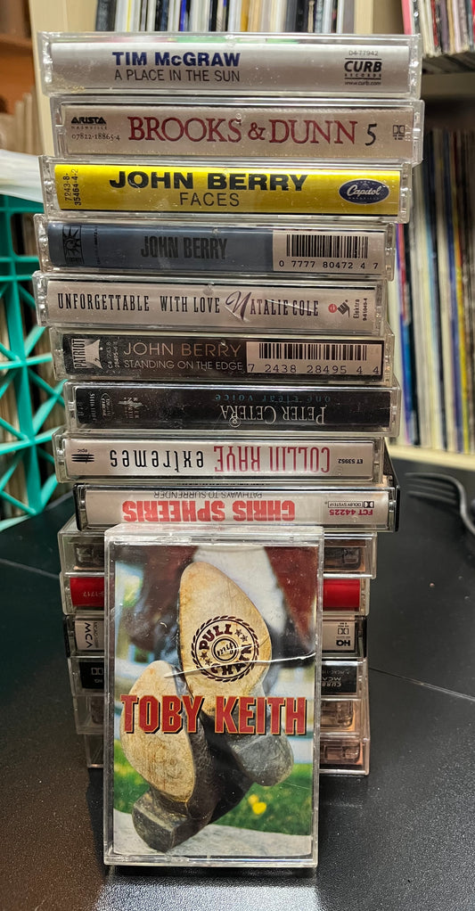 16 CASSETTES COLLECTION / LOT / COUNTRY/POP | Very Good Plus (VG+) Very Good Plus (VG+) - USED