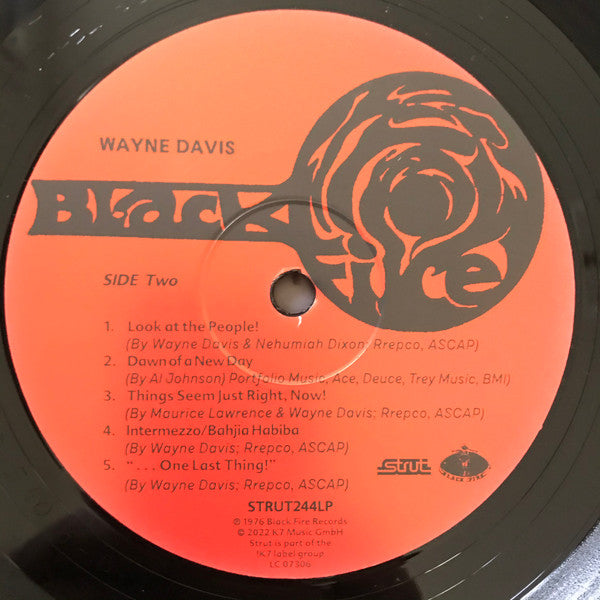 Wayne Davis | Mint (M) Mint (M)