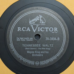 Wayne King And His Orchestra I Do, I Do, I Do / Tennessee Waltz RCA Victor Shellac, 10" Very Good Plus (VG+) Generic