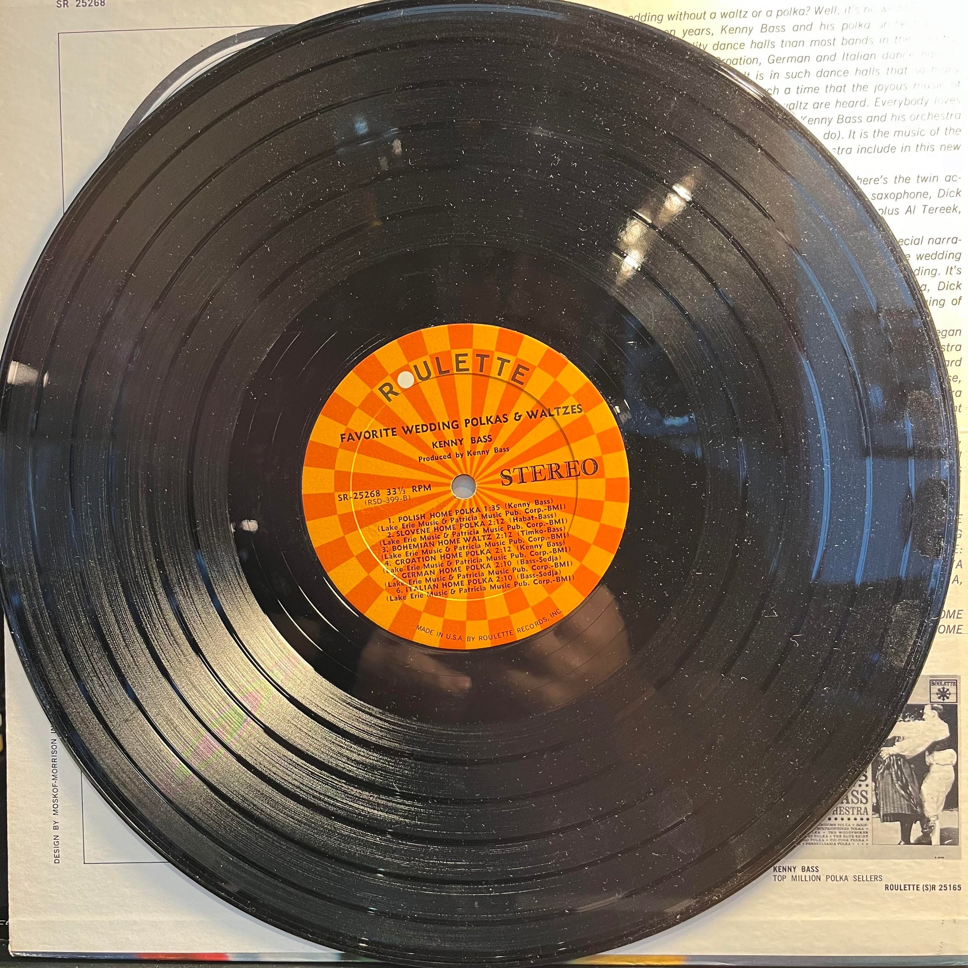 Kenny Bass And His Orchestra - Favorite Wedding Polkas & Waltzes | Excellent (EX) Near Mint (NM) - WORLD/POLKA / USED *EXCELLENT+*