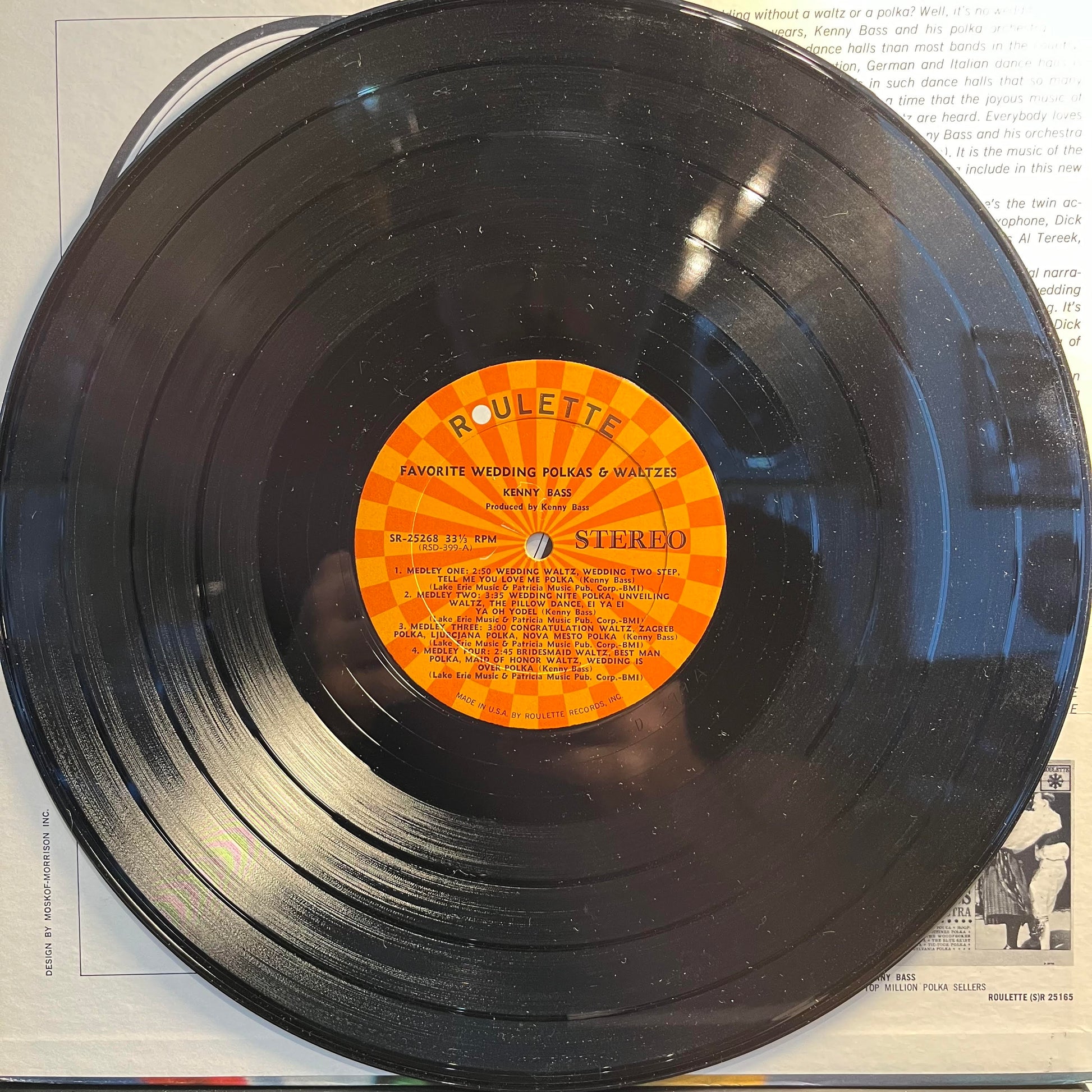 Kenny Bass And His Orchestra - Favorite Wedding Polkas & Waltzes | Excellent (EX) Near Mint (NM) - WORLD/POLKA / USED *EXCELLENT+*