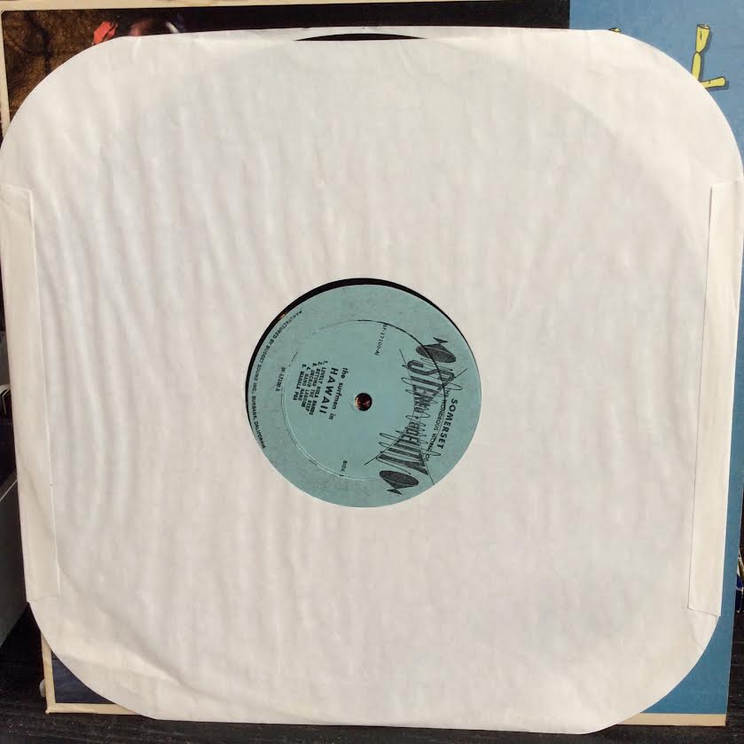 Hawaii (VINYL) | Near Mint (NM or M-) Near Mint (NM or M-) - WORLD / USED *NEAR MINT*